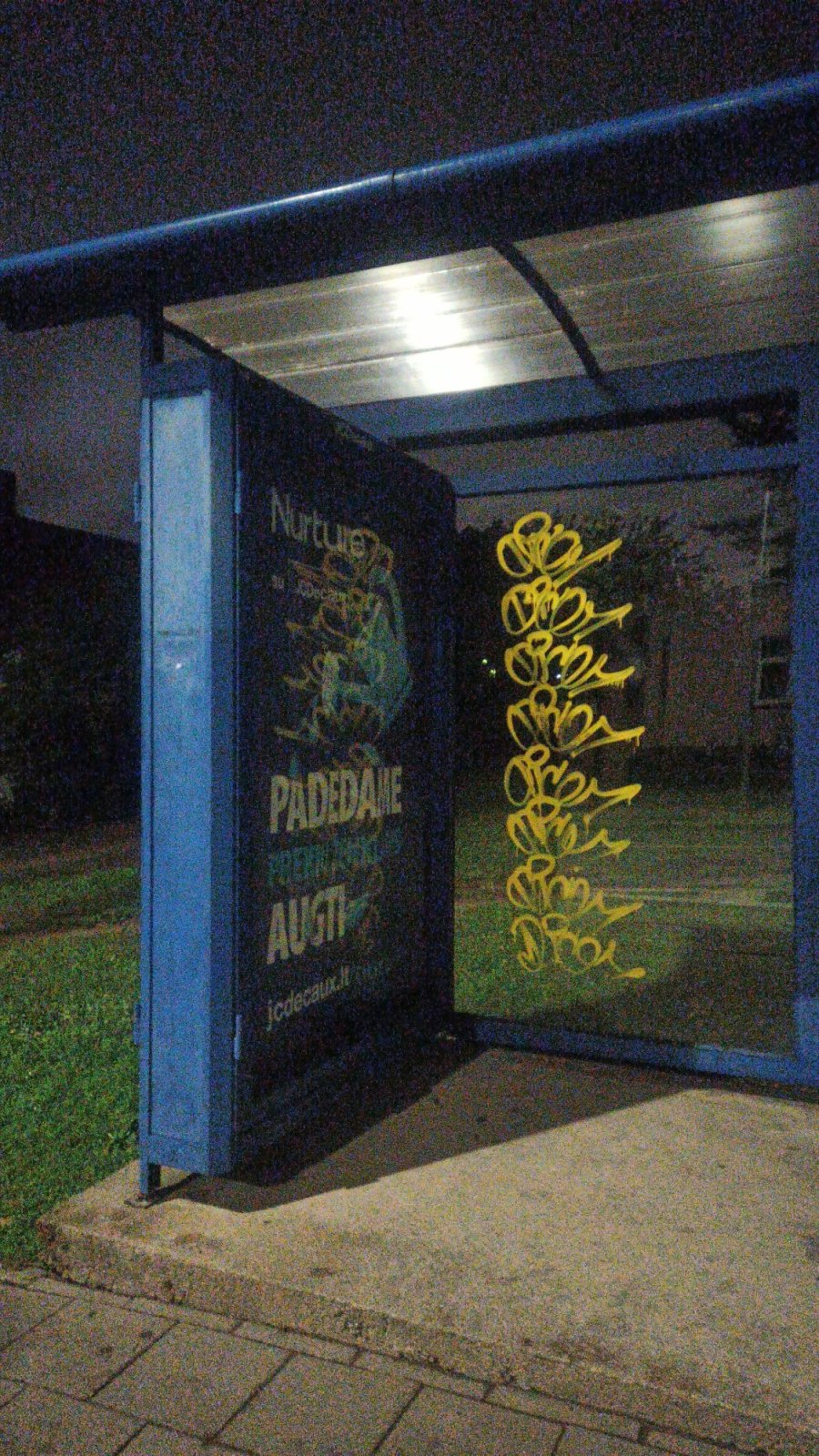 Karas su Panevėžio stotelėm
